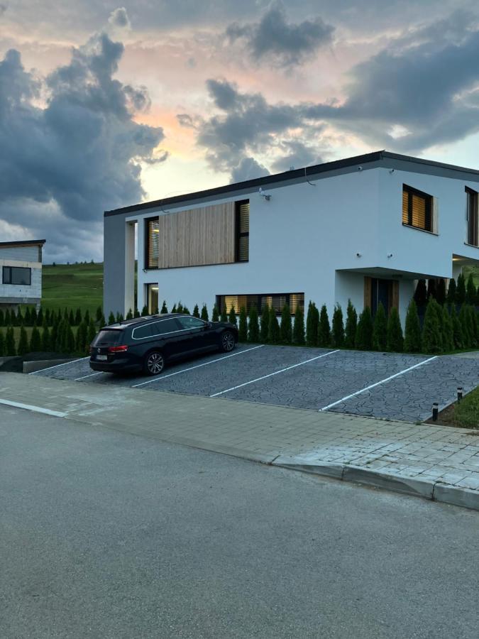 Luxury Apartments Maly Slavkov 外观 照片