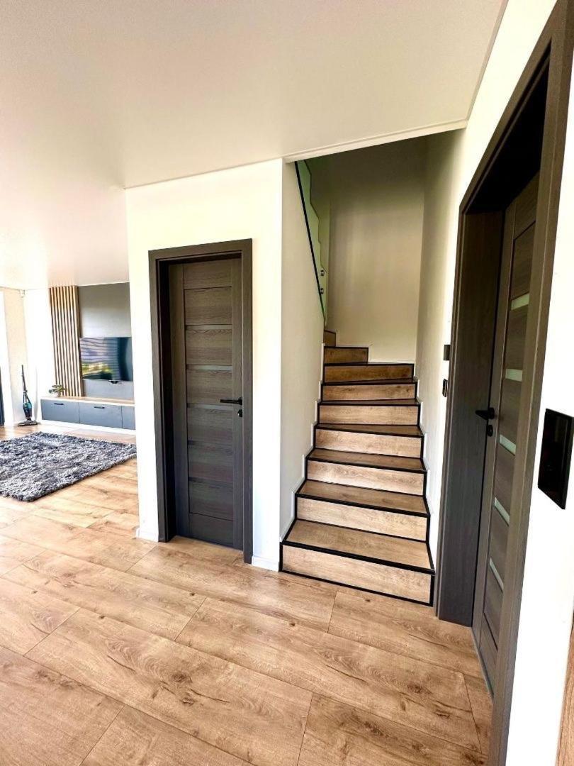Luxury Apartments Maly Slavkov 外观 照片
