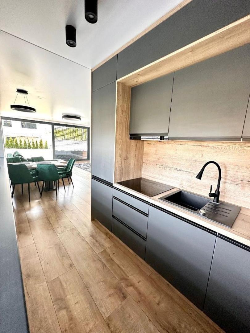 Luxury Apartments Maly Slavkov 外观 照片